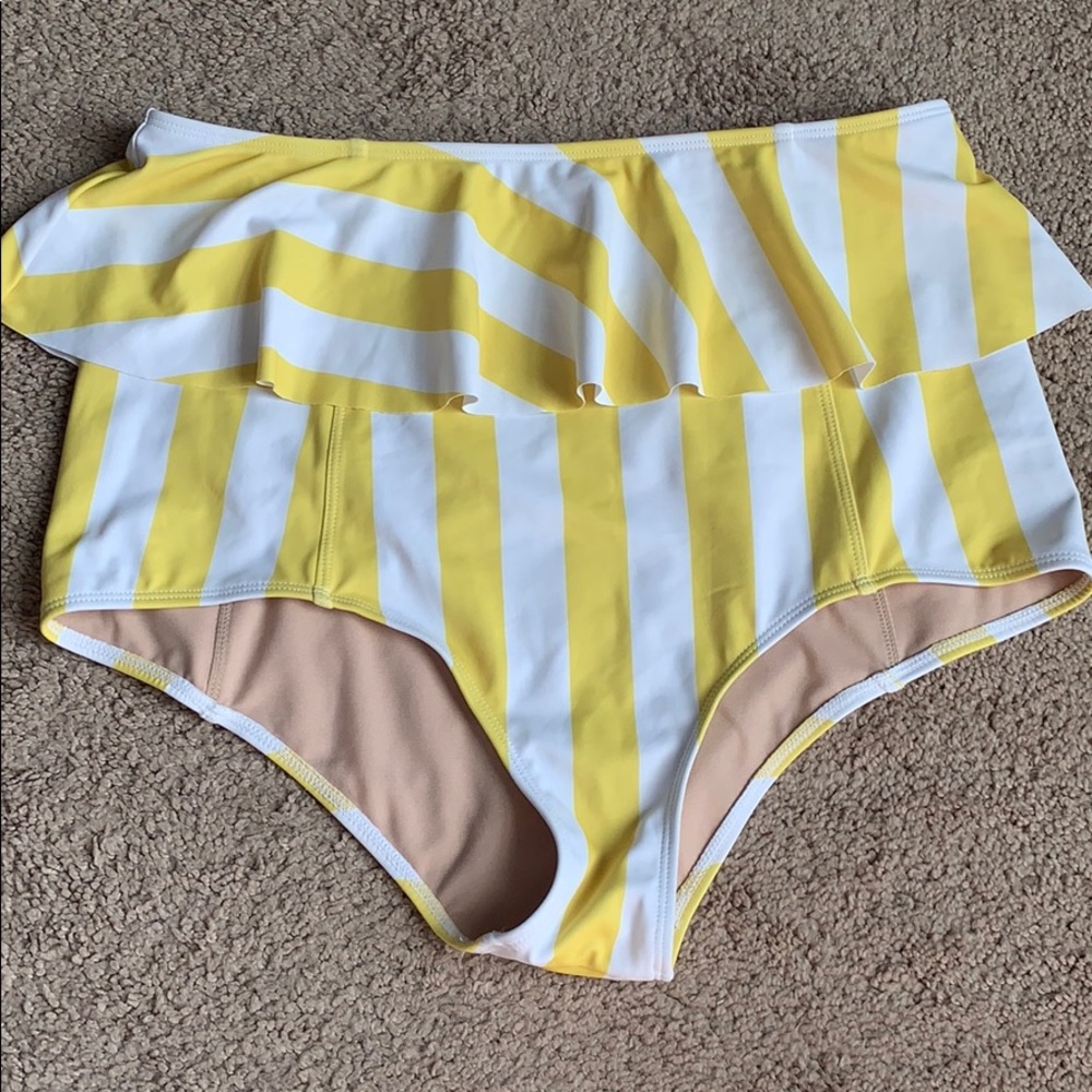 Kortni Jeane Medium Bottom